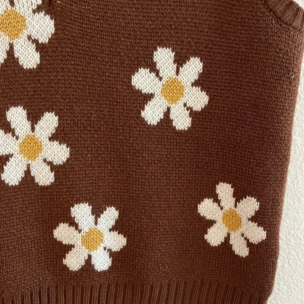 Daisy Knit Floral Sweater Vest 60s 70s Retro Size M